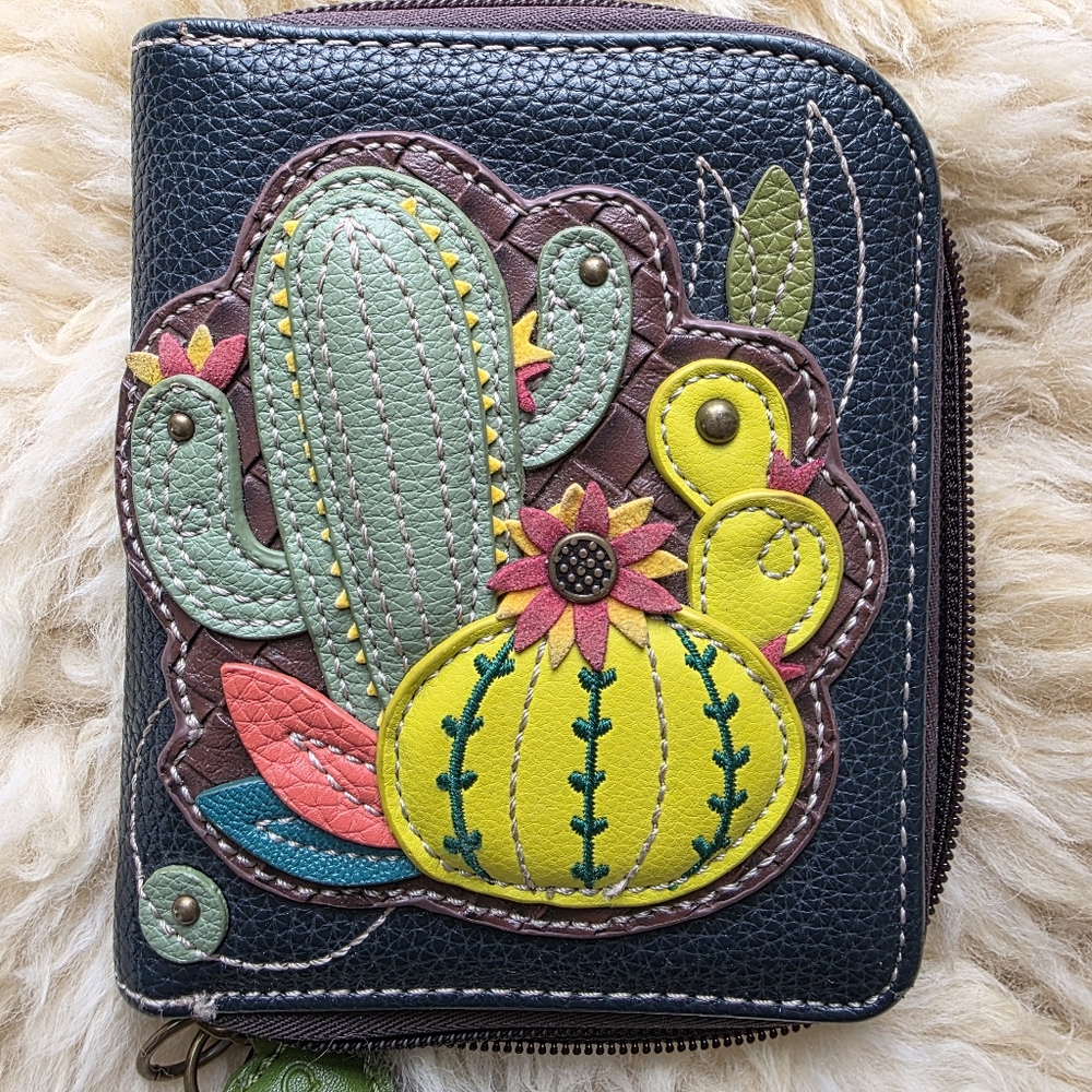 Chala | Cactus Succulent Zip-Around Wallet - Picture 2 of 5